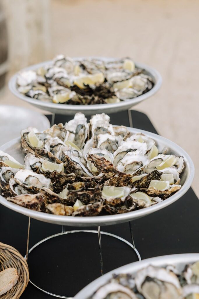 cocktail mariage chateau val joanis buffet huitres